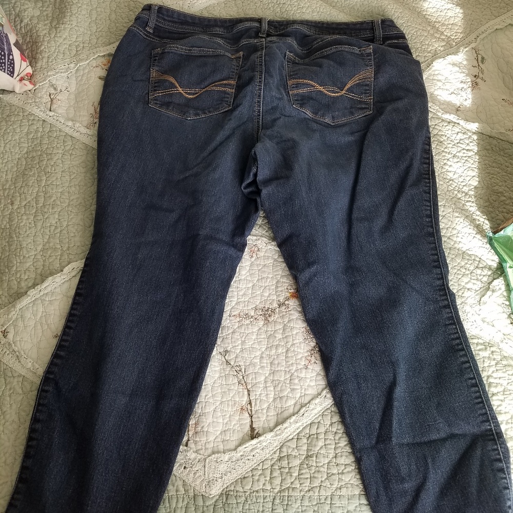 Jean's - Picture 2 of 3